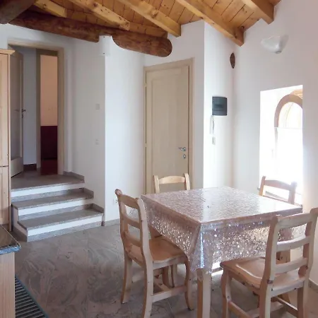 Lägenhet Locazione Turistica Casa Edera